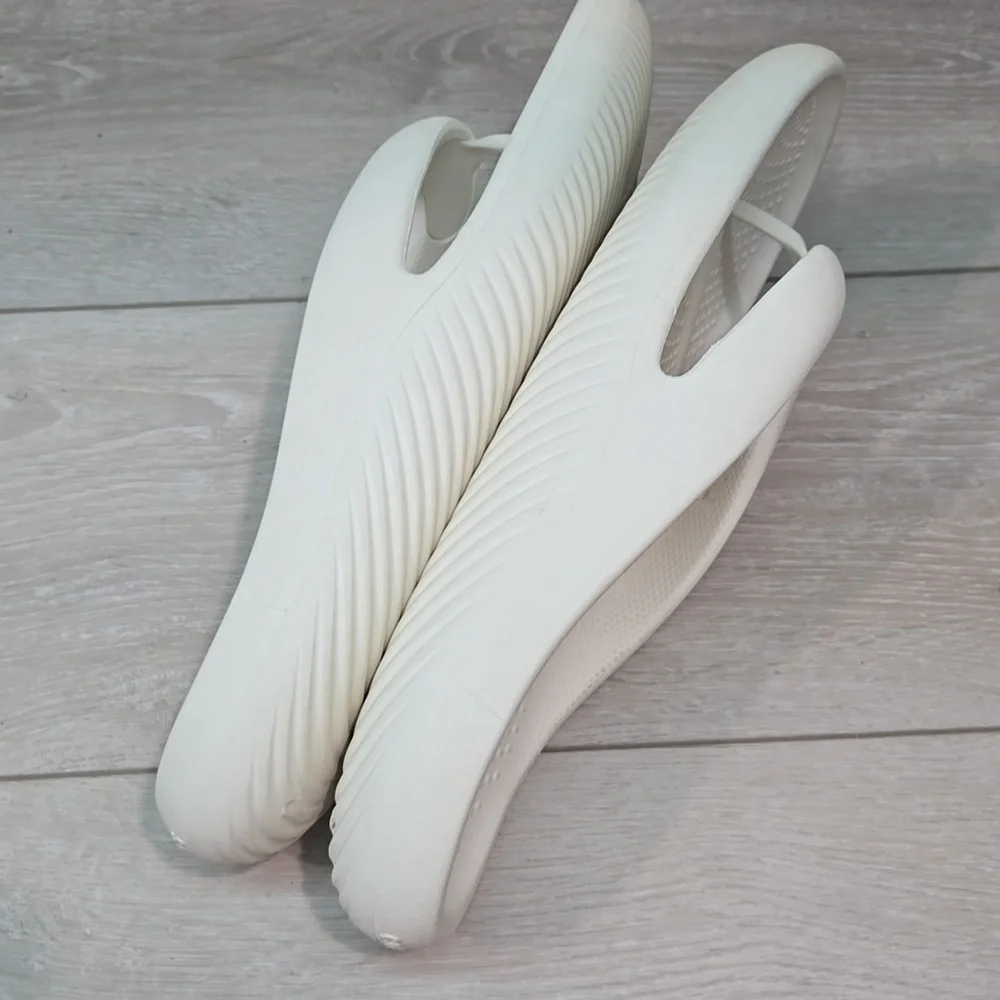 Crocs Mens Thong Rubber White Crocs Flip Flops Sandals Shoes Sz 11